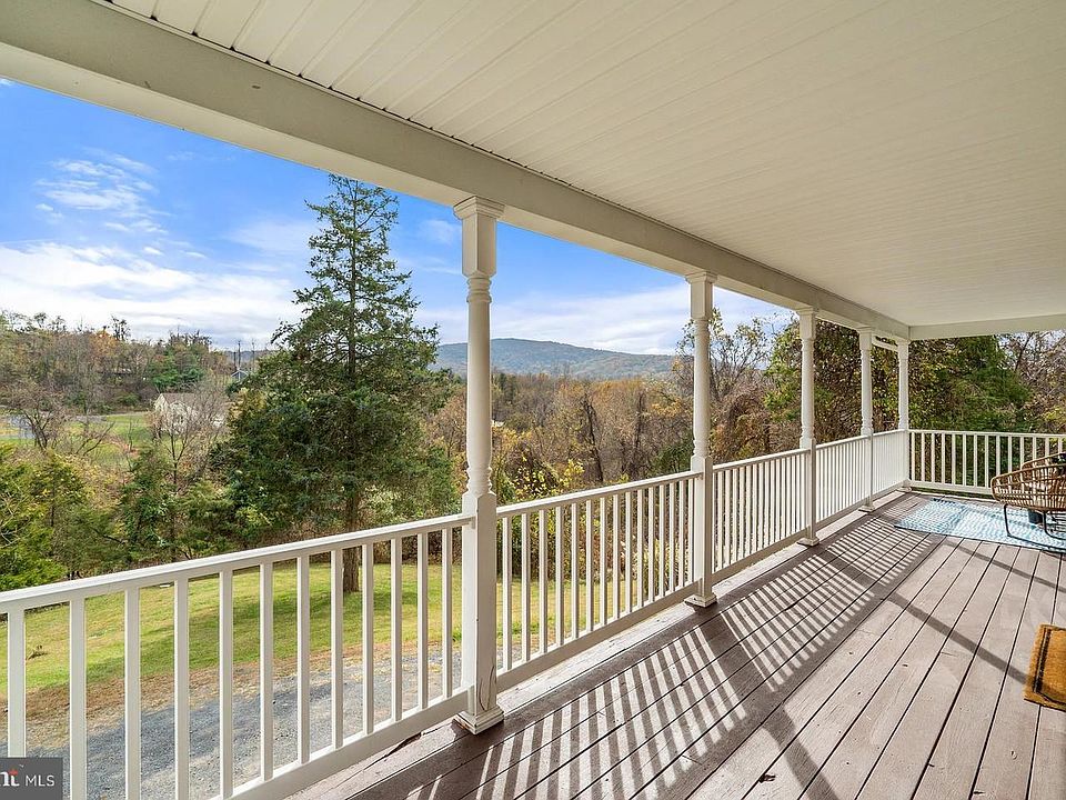 1st image of 586 King David Dr