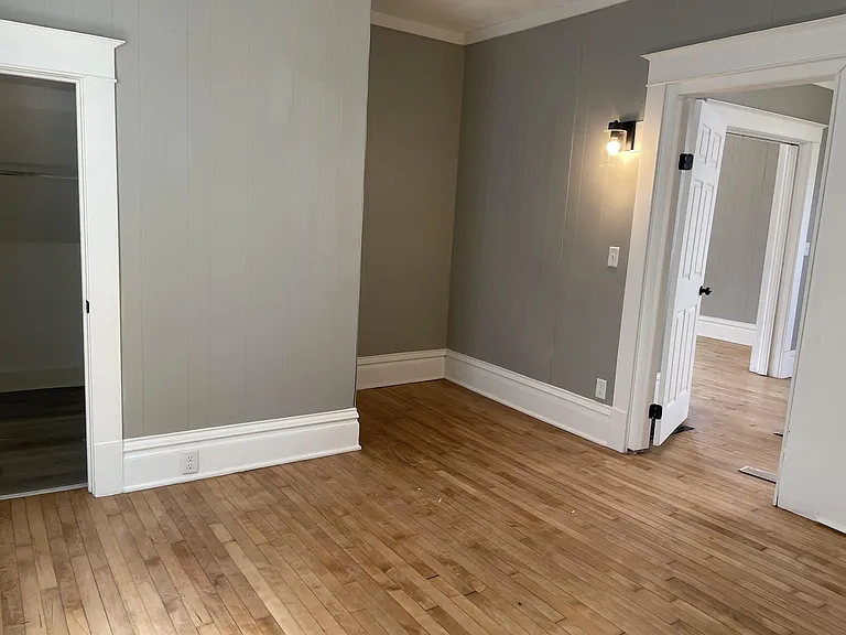 312 Broad St — Photo 8