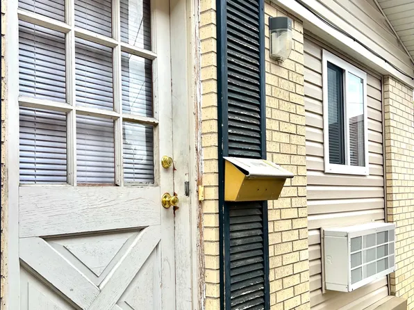 25 Kingery Ct APT 39, Belleville, IL 62226