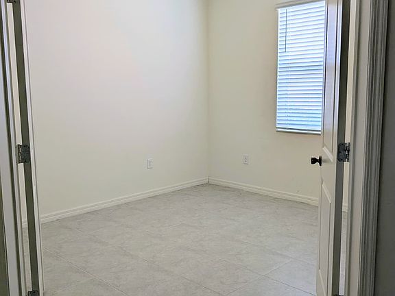 Den/ Office space/Playroom/ Bedroom