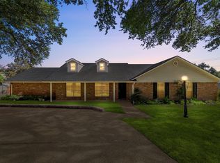 3501 Greenleaf Dr, Waco, TX 76710