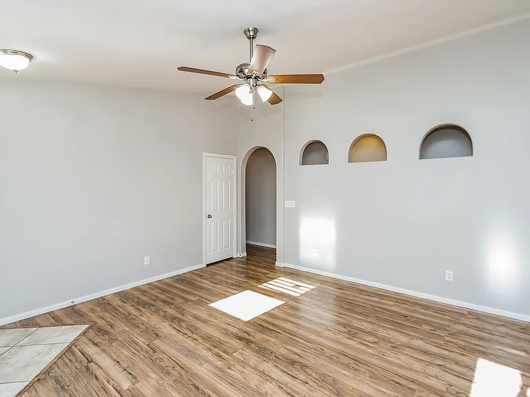 6468 Duck Hill Springs Dr — Photo 5