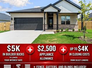 1810 Bugg St, Pea Ridge, AR 72751