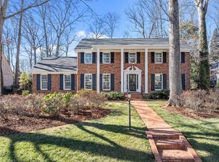 2815 Saint Regis Rd, Greensboro, NC 27408