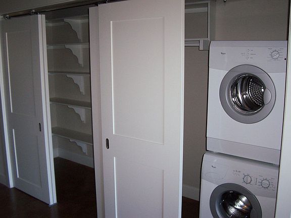 5th image of 807 E 14th St Unit 105