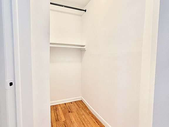 3rd image of 638 E 14th St APT 15