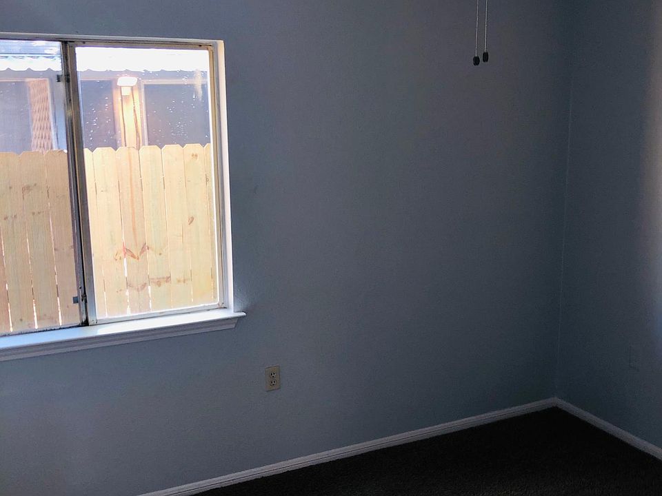 2nd image of 3609 Woodglow Cir