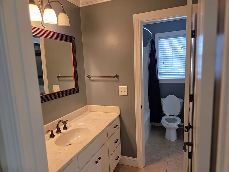 1105 Bert Ct — Photo 3