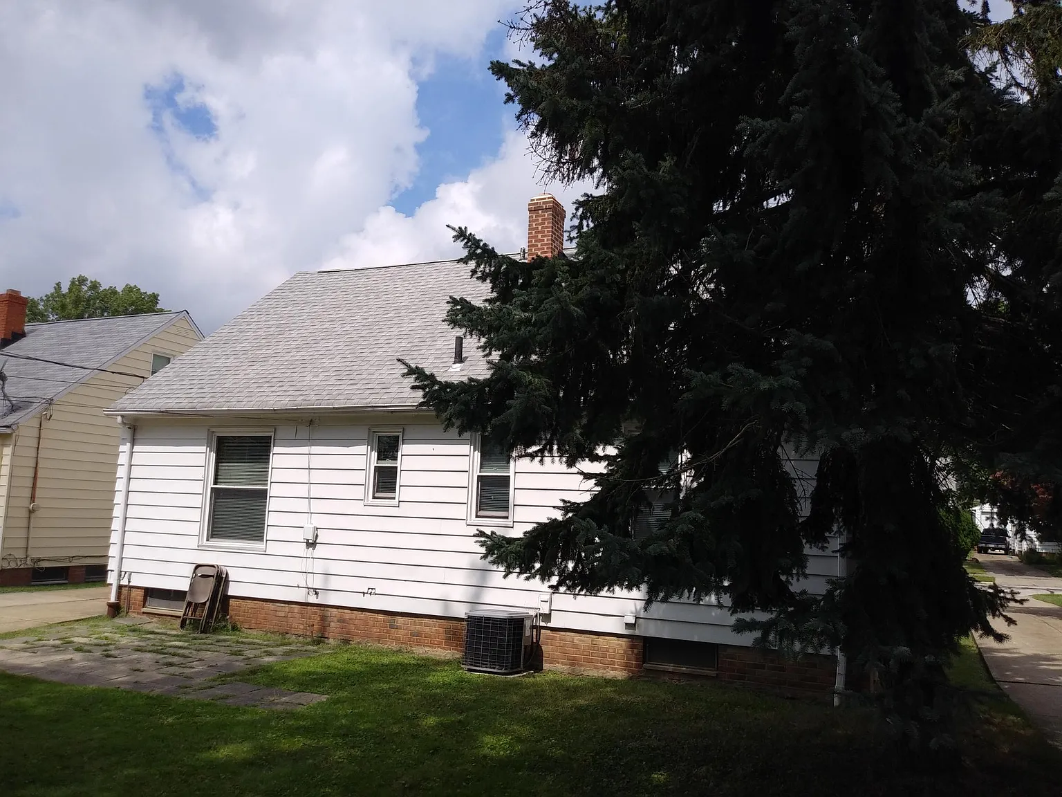 4 bed, 2000 sqft, $1,800 — Photo 4
