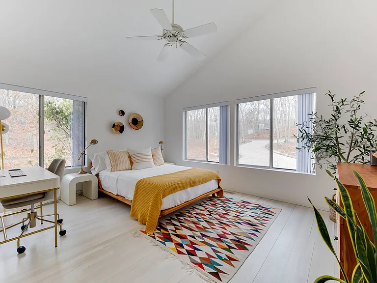 155 Middle Hwy — Photo 12