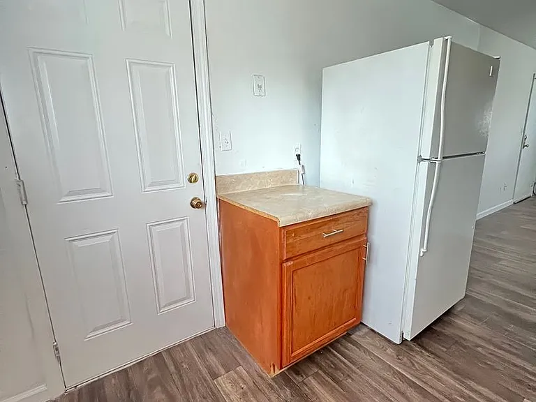 218 Walthall Ave SE — Photo 22