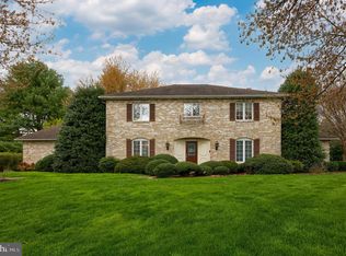 596 Northlawn Dr, Lancaster, PA