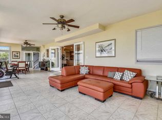 406 Bay Dr, Stevensville, MD