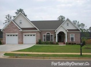 318 Wicklow Dr, Dothan, AL 36303
