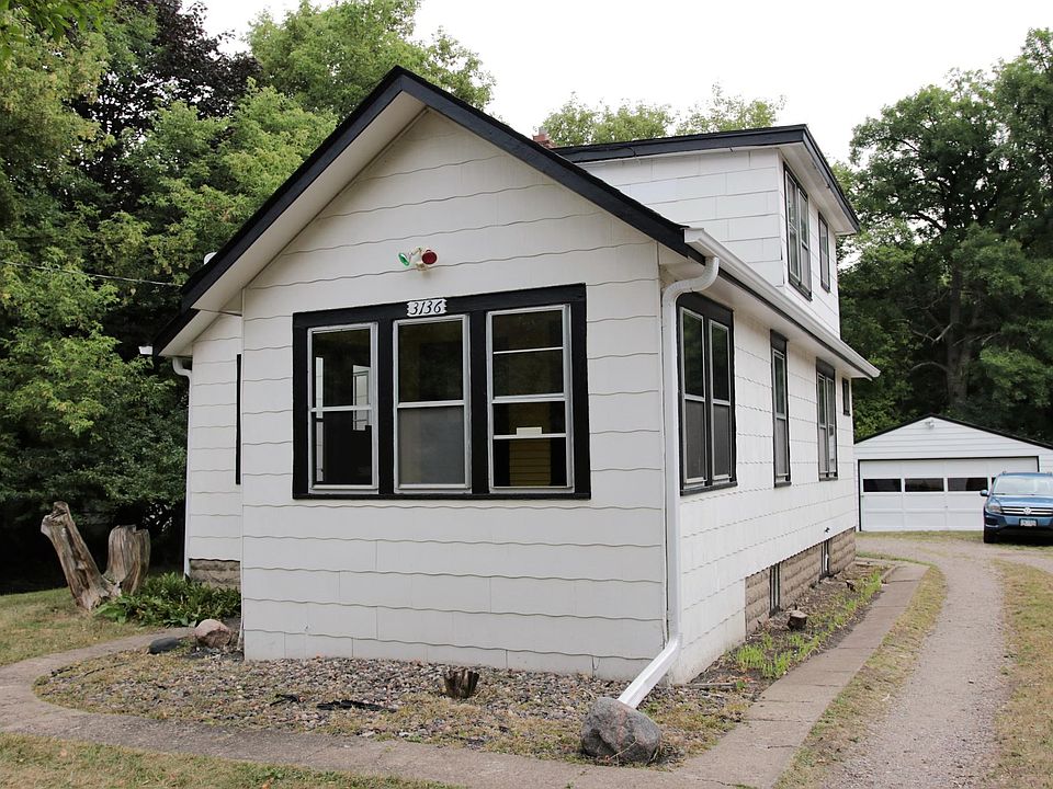 1st image of 3136 Douglas Dr N