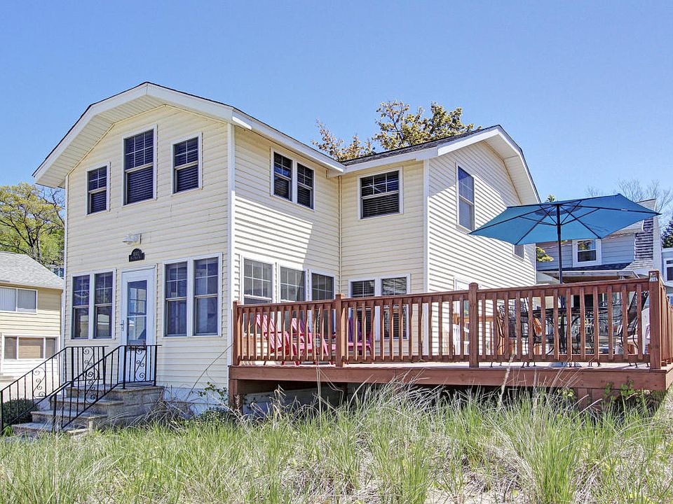 1st image of 1002 S Harbor Dr