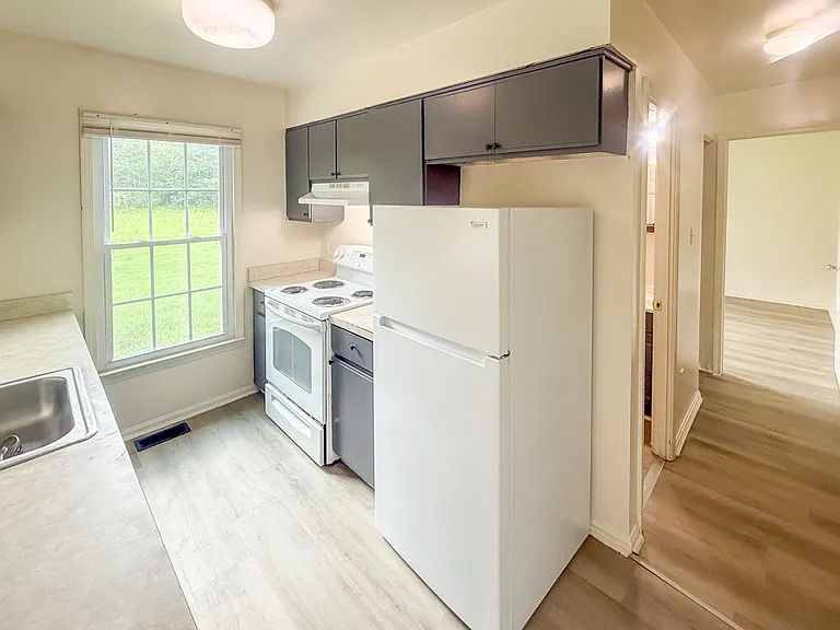 520 Lancaster Creek Dr — Photo 10