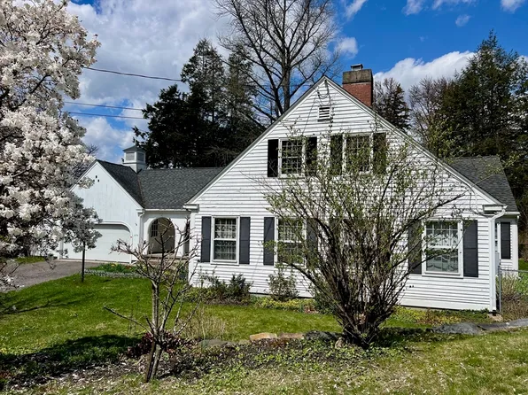 229 Amity St, Amherst, MA 01002