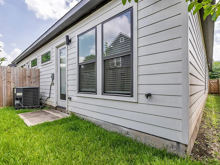 3829 Goodhope St #A — Photo 23