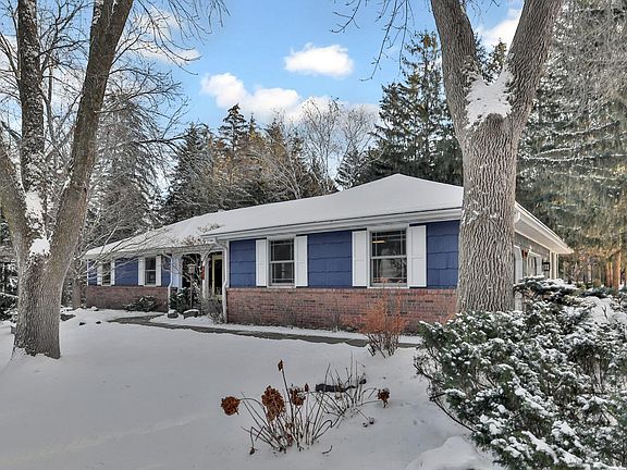 3rd image of 1249 Kenilworth Dr