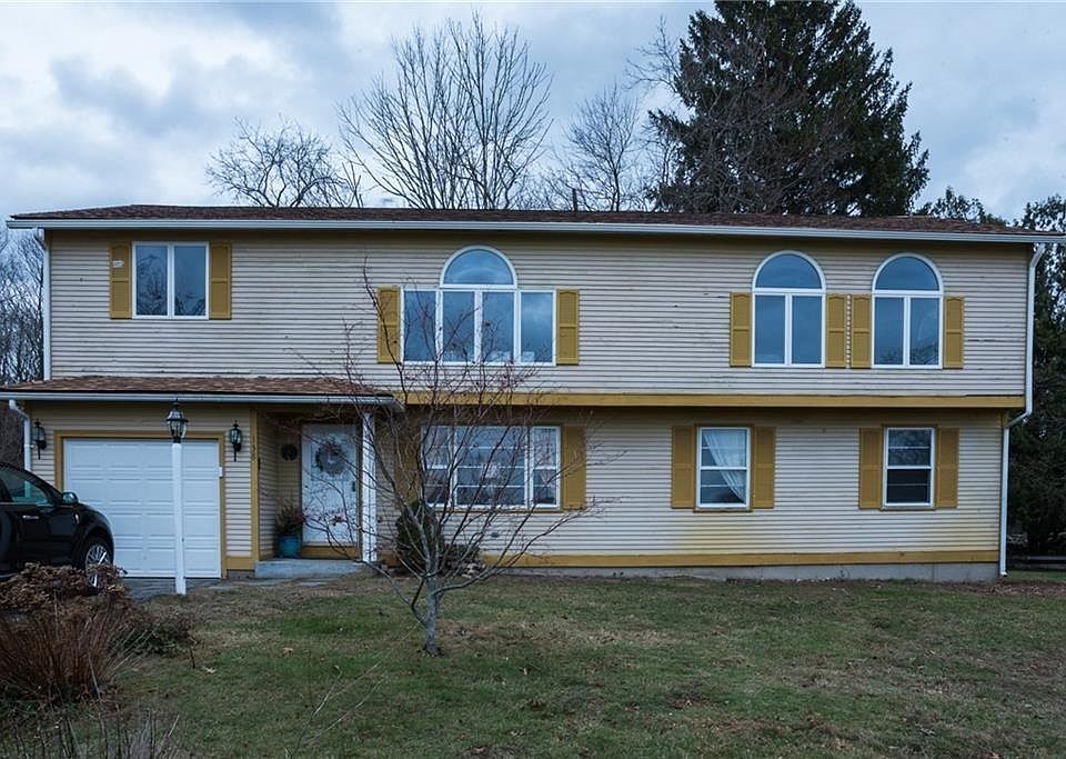1st image of 138 Tanglewood Dr
