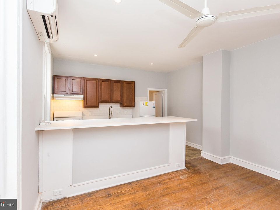 1st image of 707 W Girard Ave APT 2R