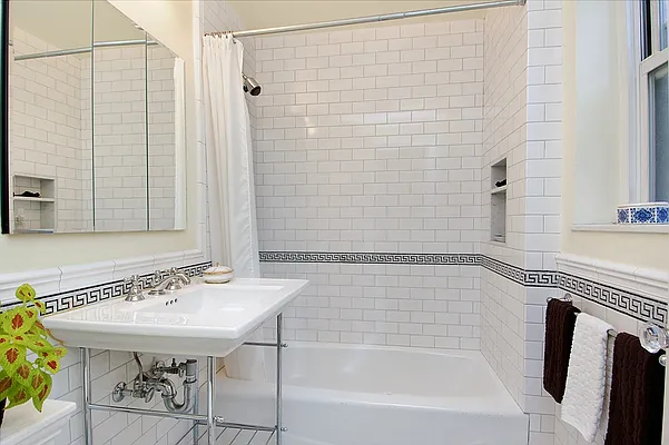 Sold by Corcoran | media 15