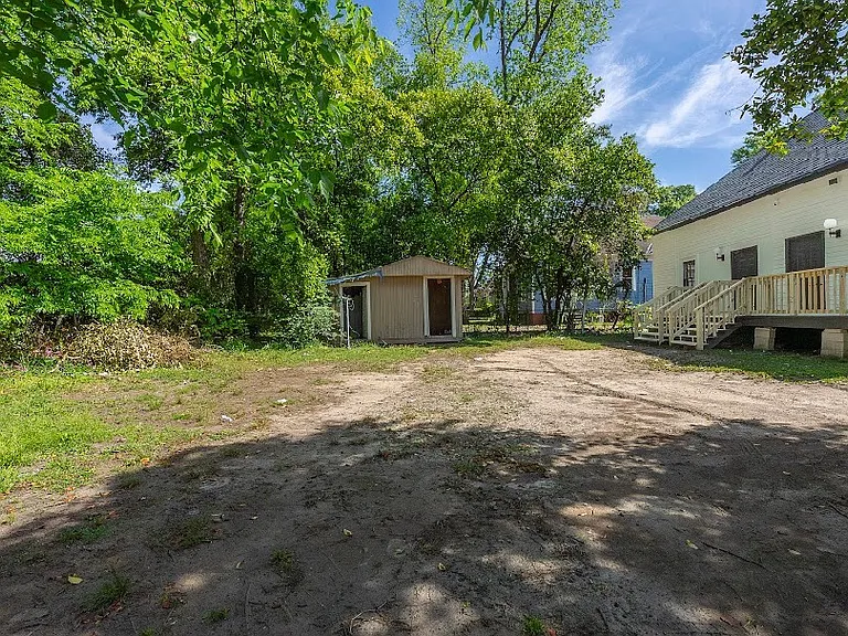 2807 Beacon Ave — Photo 23