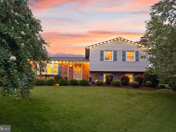 8632 Kerry Ln, Springfield, VA 22152