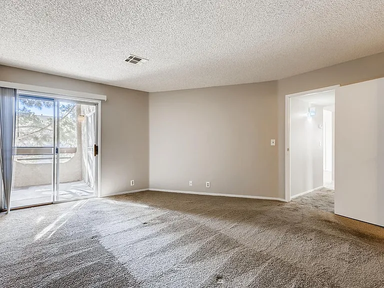 5171 Pioneer Ave #202 — Photo 14