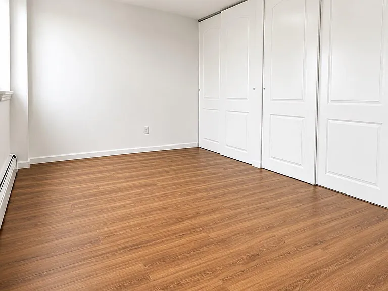 13675 37th Ave #3H — Photo 9