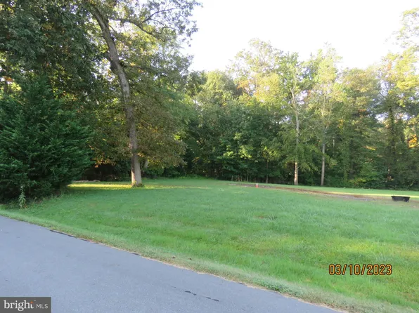 38 Simms Woods Rd, Dover, DE 19901