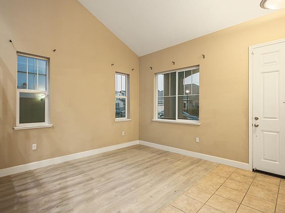 4th image of 617 Copper Ridge Way