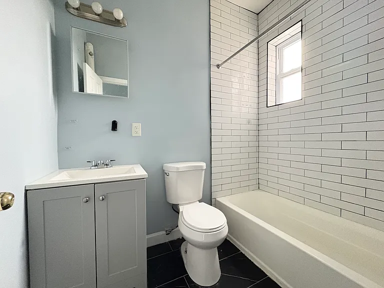 6 N 21st St #40 — Photo 5