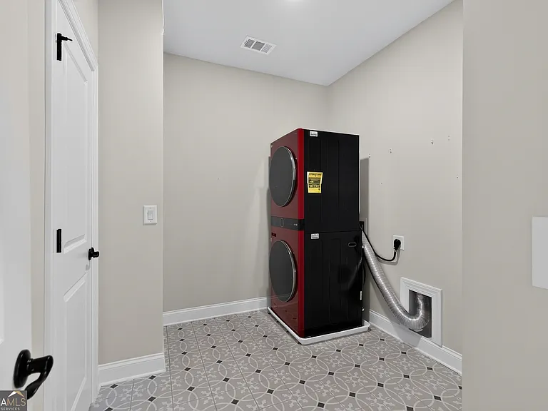 242 Tillman Pass — Photo 12