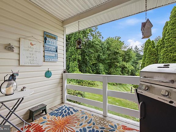 3rd image of 136 Deerfield Ct #136