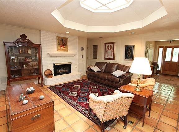 3rd image of 2111 Bancroft Ct