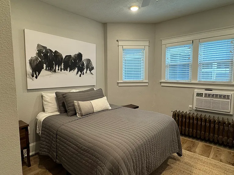 709 S Phillips Ave #1 — Photo 8