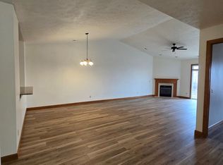 10193-10301 Marblewing Rd, Roscoe, IL 61073