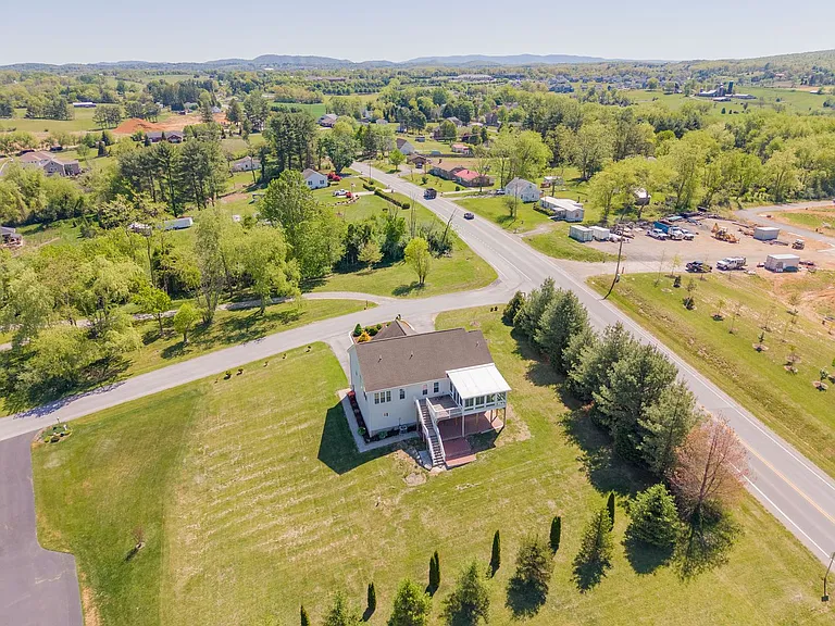 1701 Stratford View Dr — Photo 68