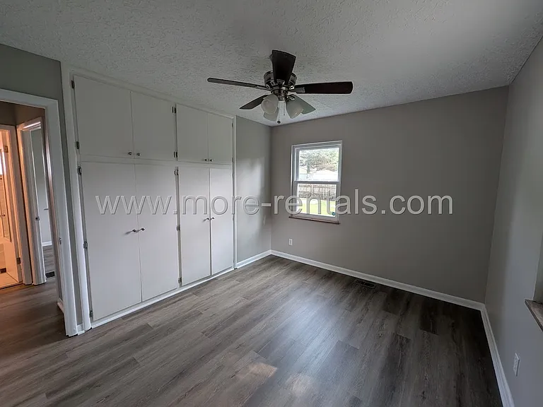 2613 Edgevale Rd — Photo 14