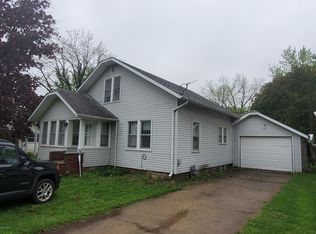 206 S Saint Joseph St, White Pigeon, MI