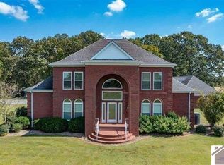 1366 Murray Paris Rd, Murray, KY 42071