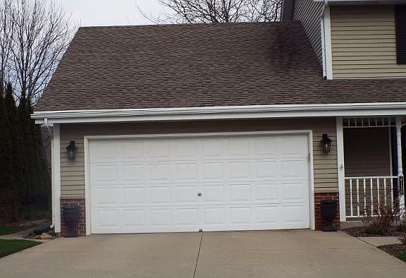 2.5 attached garage with EDO