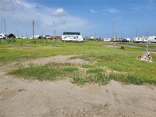 1st image of 204 Barataria Blvd
