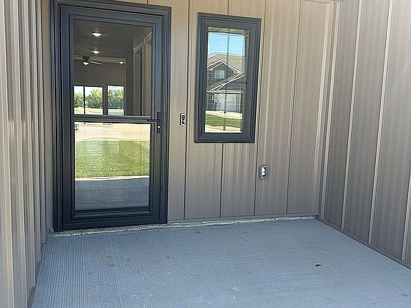Larsen Storm Door/Ring Added