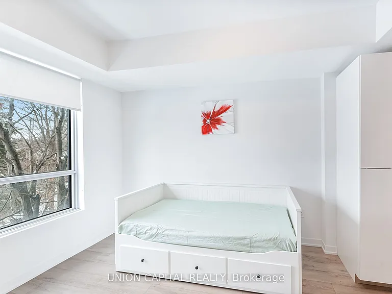 1800 Simcoe St N #201 — Photo 10