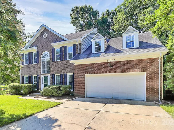 11305 Hunters Landing Dr, Charlotte, NC 28273