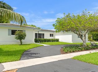 300 NE 24th St, Boca Raton, FL 33431