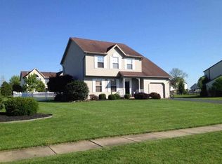 70 Dickinson Dr, Hanover, PA 17331